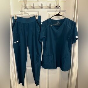 Infinity Women's Jogger Scrub Set medium Caribbean Blue